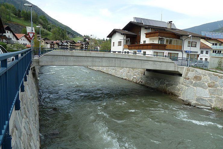 Bergsteinbrücke nachher