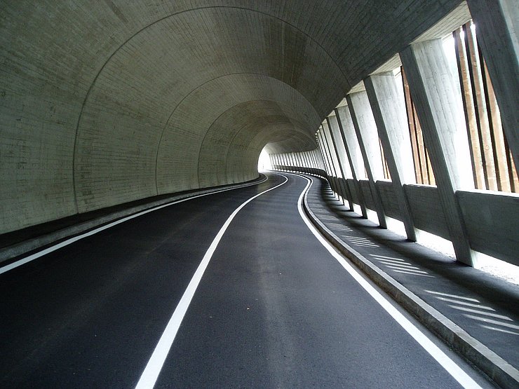 L 229 Schmirntalstraße - Madermähdergalerie