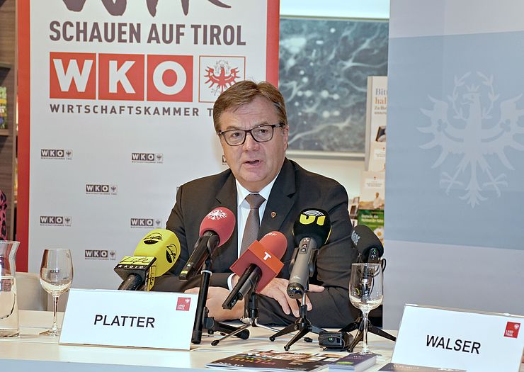 Landeshauptmann Günther Platter: "Der Tiroler Unterstützungsfonds schließt die Lücke zu den Förderungen des Bundes."