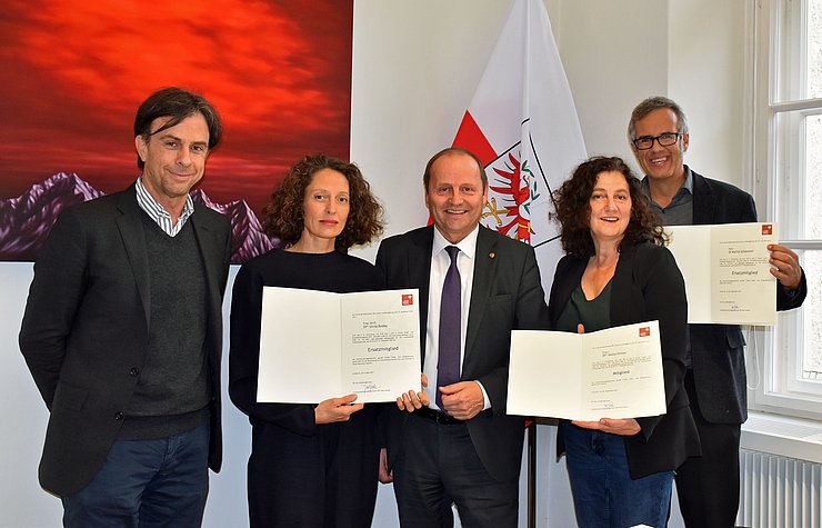 Gruppenfoto der Mitglieder des SOG-Beirats mit LHStv Josef Geisler