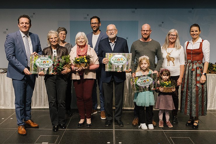 Die Ausgezeichneten aus dem Bezirk Imst sind zu sehen.