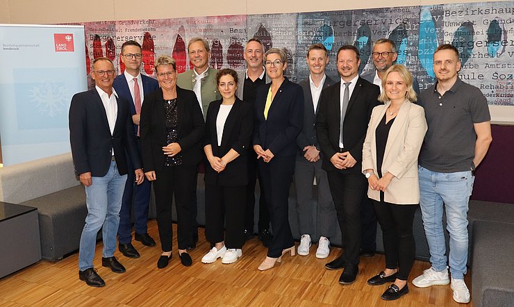 © BH Innsbruck Subreferats- und Referatsleiter:innen der BH Innsbruck