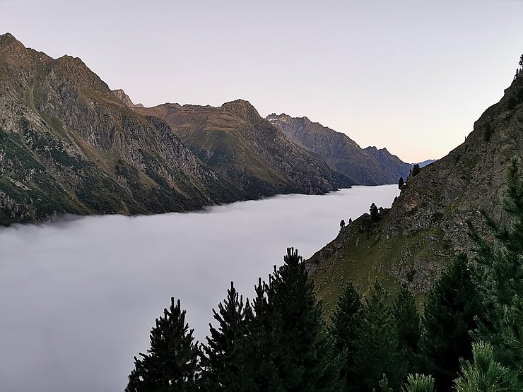 © Benedikt Kolp Blick ins vom Nebel verdeckten Wassertal