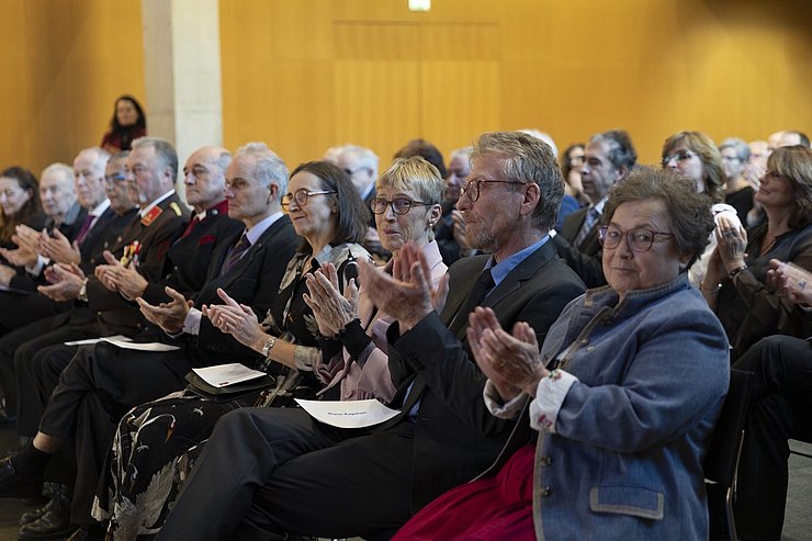 Wissenschaft, Kultur, Medizin, Wirtschaft und Verwaltung – in diesen Bereichen leisteten die heute geehrten Persönlichkeiten Herausragendes.