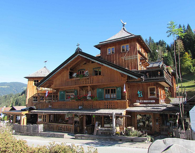 Außenansicht des "1. Tiroler Holzmuseums" in "Wildschönau"