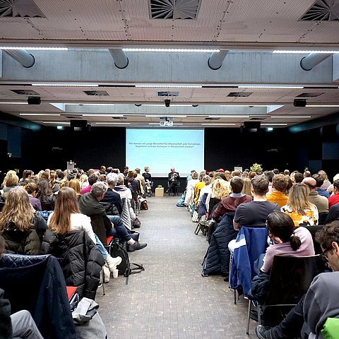 Für Kindergärten und Schulen: Premiere für den MINT-Future-Day