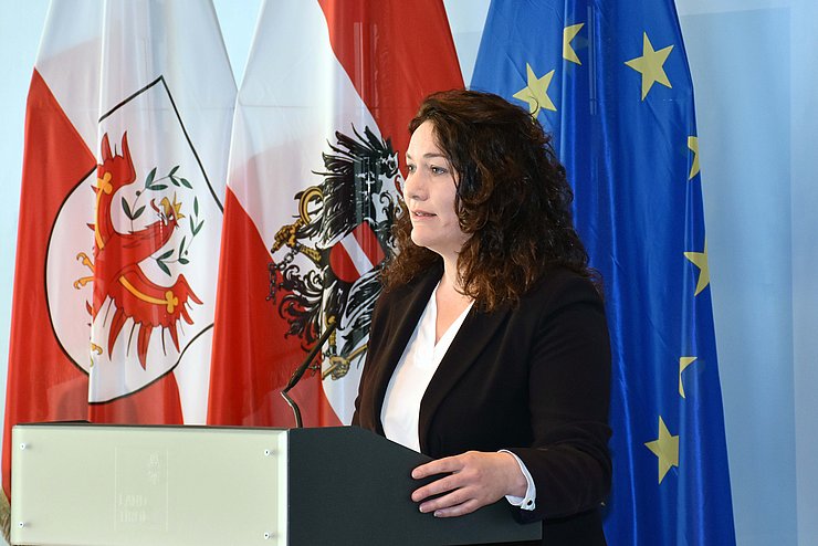 LHStvin Felipe: „Wir halten an unserer bisherigen Verkehrs- und Verlagerungspolitik fest, auch wenn der Druck von unseren Nachbarn wieder spürbar steigt.“