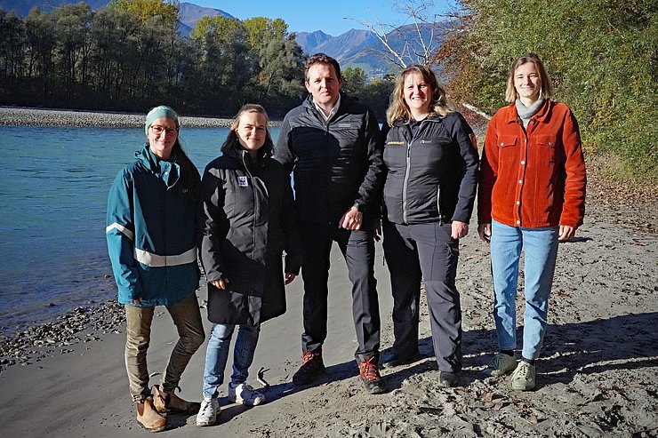 © Land Tirol/Trenker Gruppenfoto am Innufer