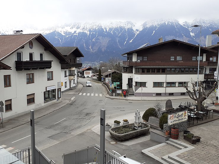 Kreuzungen im Ortszentrum von Aldrans