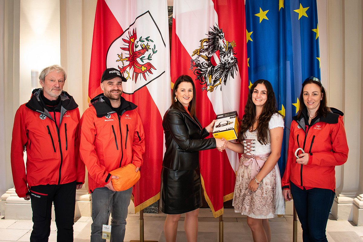 Mountain Rescue Partnership TyrolPozuzo Strengthening Bonds for