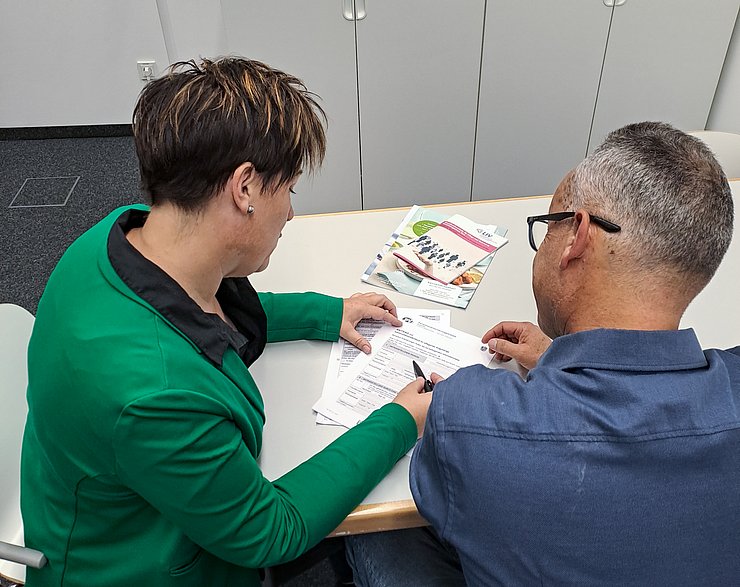 Im Jahr 2024 unterstützte das CareManagement Tirol landesweit rund 2.100 KlientInnen.