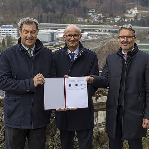MPr Markus Söder (Bayern), Anton Mattle (Tirol) LH Arno Kompatscher (Südtirol) 
