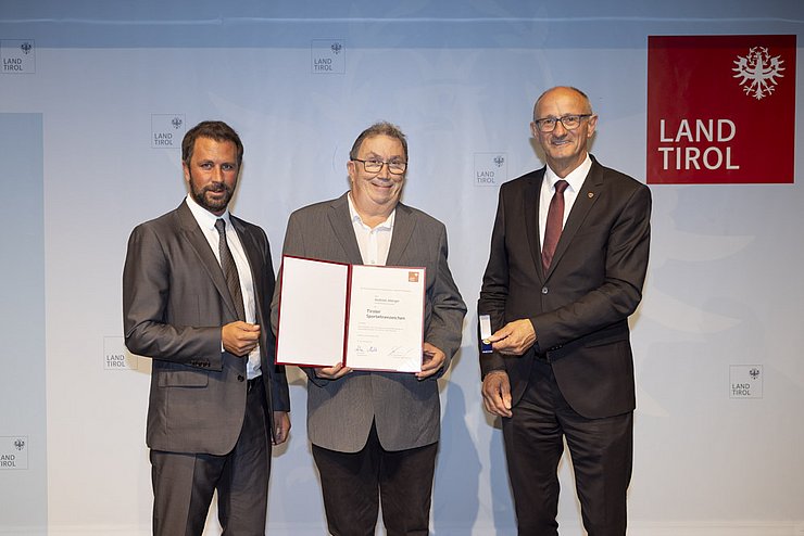 © Land Tirol / Mario Webhofer v.l.n.r. 1. LHStv. Georg Dornauer, Andreas Aberger, LH Anton Mattle