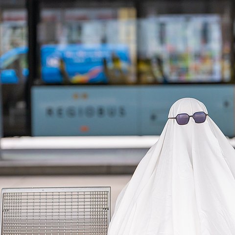 � VVT/Gutleben Tiroler Öffis in der Halloween-Nacht kostenlos