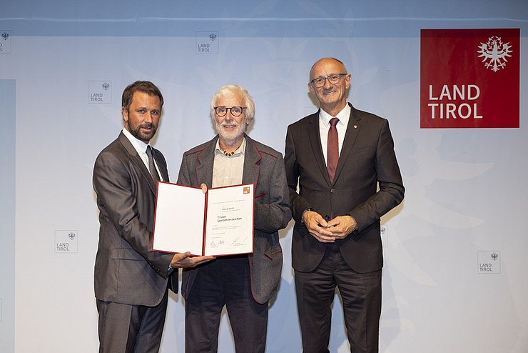 © Land Tirol / Mario Webhofer v.l.n.r. 1. LHStv. Georg Dornauer, Georg Hechl, LH Anton Mattle