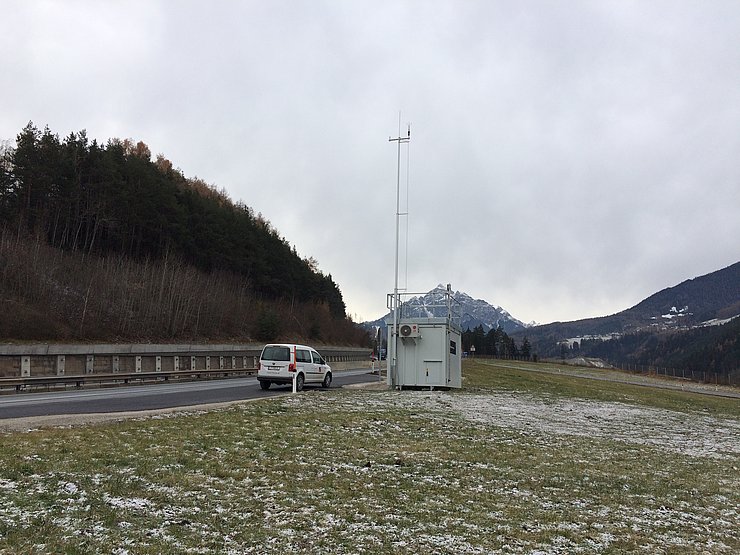 Messstelle Vill / Zenzenhof A13 (Blickrichtung Süden)