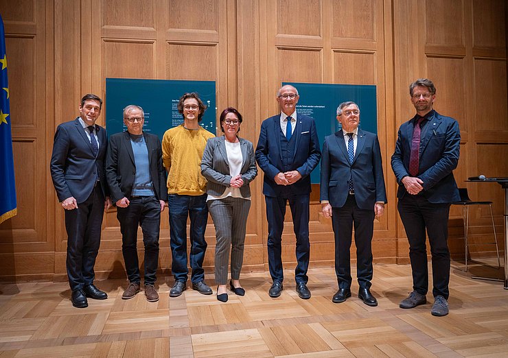 Gruppenaufnahme der wichtigsten Redner.