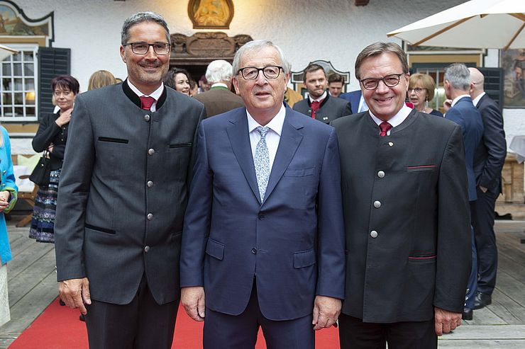Die Landeshauptleute von Tirol, Günther Platter, und Südtirol, Arno Kompatscher, mit EU-Kommissionspräsident Jean-Claude Juncker.