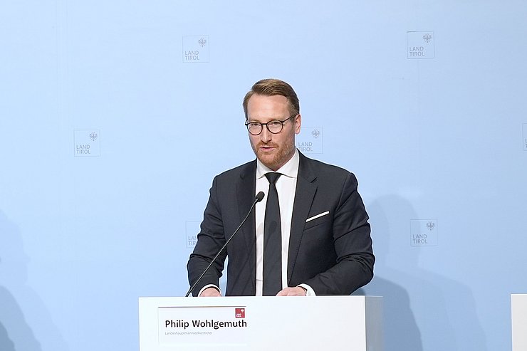 Wohlgemuth sprechend bei PK