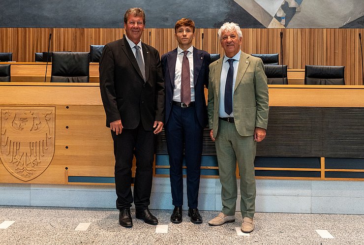 © Tiroler Landtag/Oswald (v.li.) LTP Jakob Wolf traf heute seine Amtskollegen Angelo Gennaccaro (Südtirol) und Claudio Soini (Trentino) zum Arbeitsgespräch.