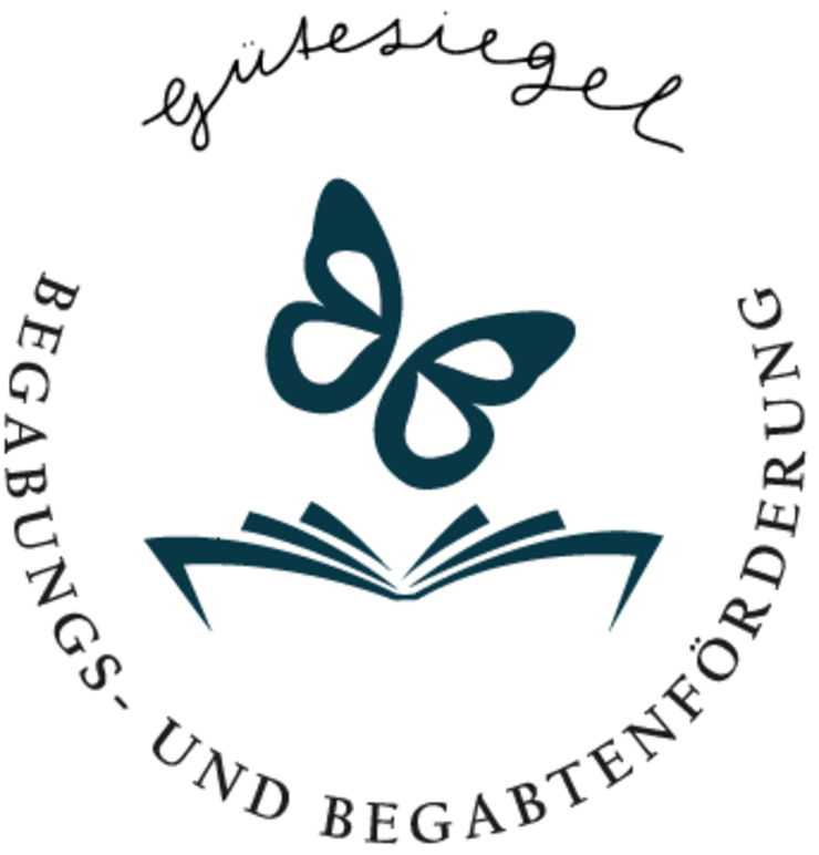 Logoversion 1 von Hannah Egger, Vanessa Fritz, Johanna Tumler und Madlen Zabernig. 