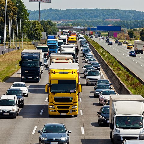 Stau auf Autobahn