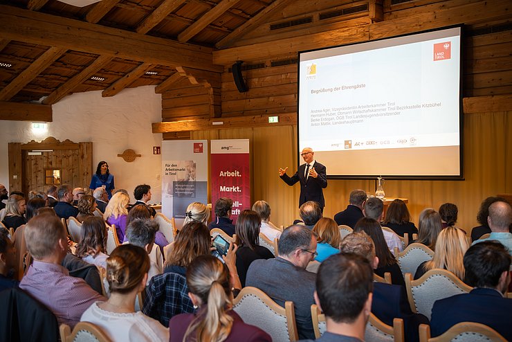 © Land Tirol/INN FRAME Überblicksfoto Raum