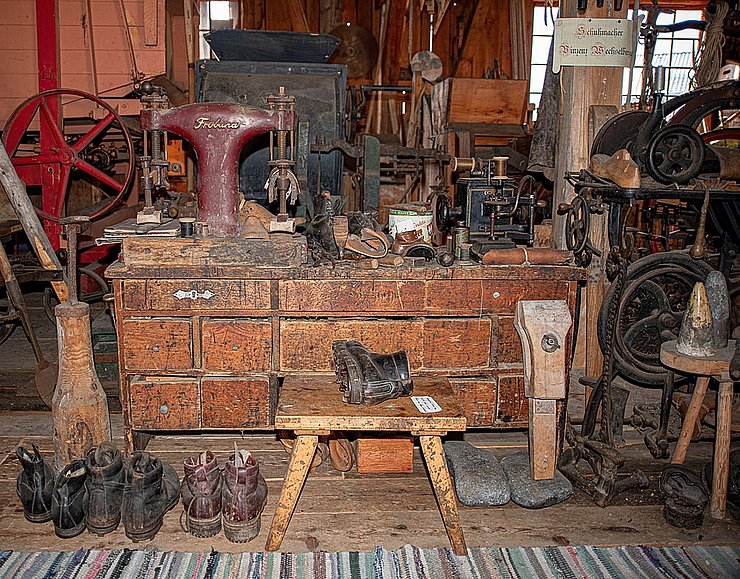 Innenansicht des "Mühlenmuseums MillersMiehl" in Weißenbach am Lech.