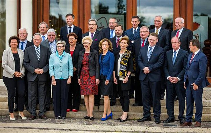 Gruppenfoto der LandtagspräsidentInnen von Deutschland, Österreich und Südtirol