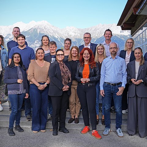 Pflege und Organisation Hand in Hand 