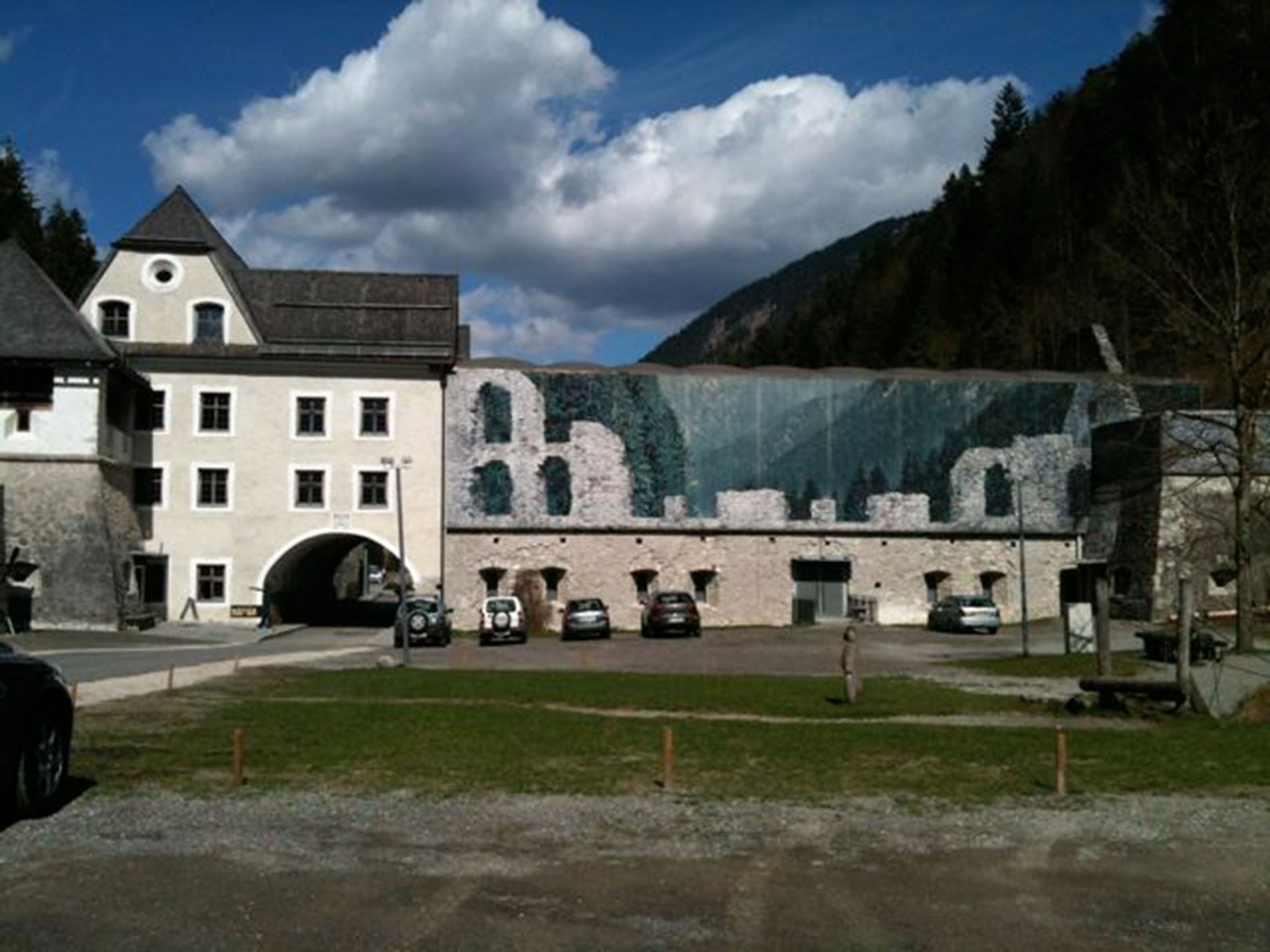 burg-ehrenberg-bei-reutte-in-tirol-ausserfern-oxdqh