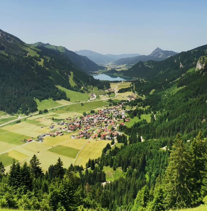 © Land Tirol/Bodenordnung Blick auf das Zusammenlegungsgebiet